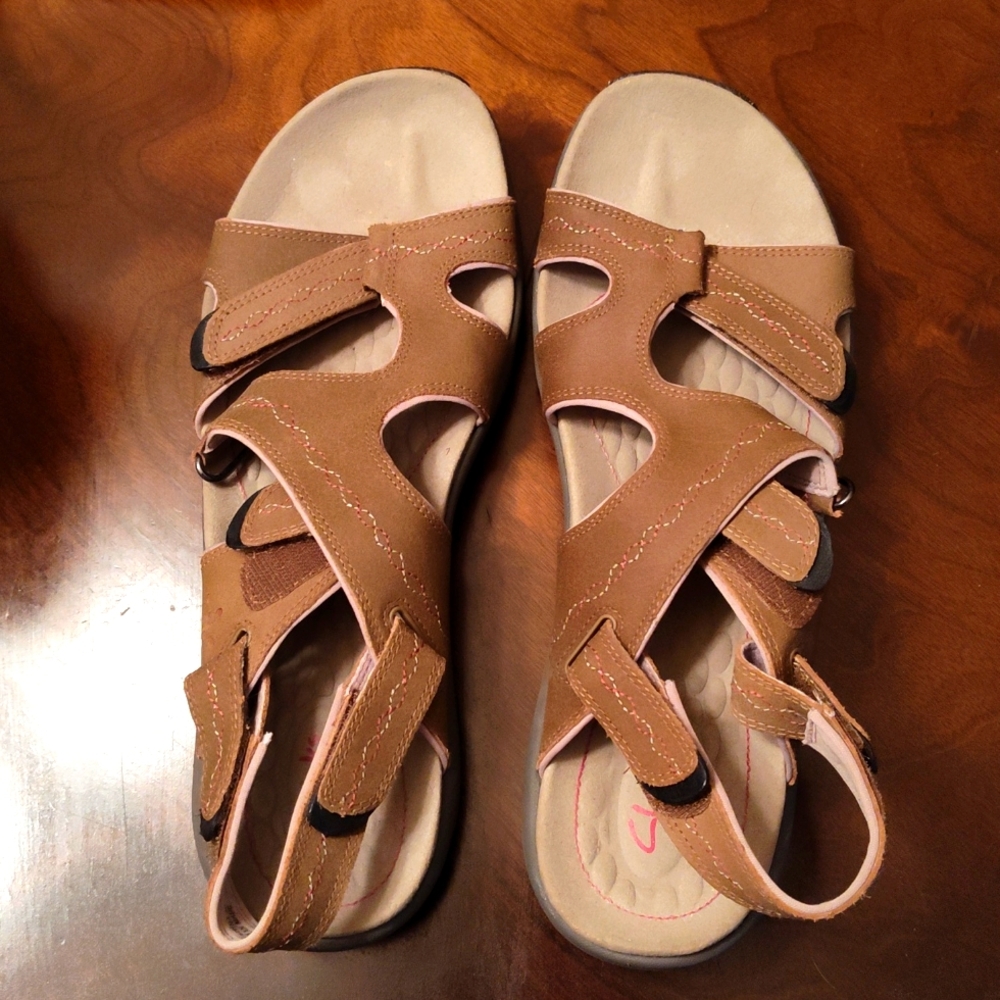 Clark's Privo Sandals Size 10